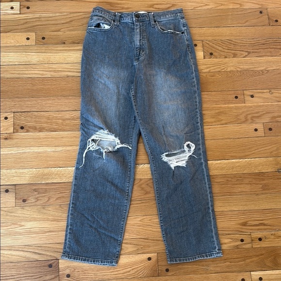 Universal Thread 8 29R Women Vintage Straight Leg Distressed Denim Jeans - Picture 1 of 7